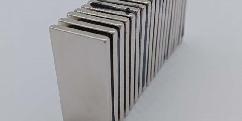 B010釹鐵硼方形磁鐵N35 F30*15*2